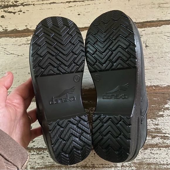 SOLD NWOT Dansko Professional Black Oiled Clogs - Picture 10 of 11